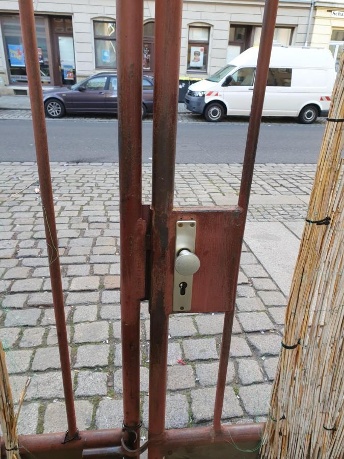 Ferienwohnung Oder Studio Dresden-Neustadt Inkl Parkplatz Mit Balkon Oder Terrasse المظهر الخارجي الصورة