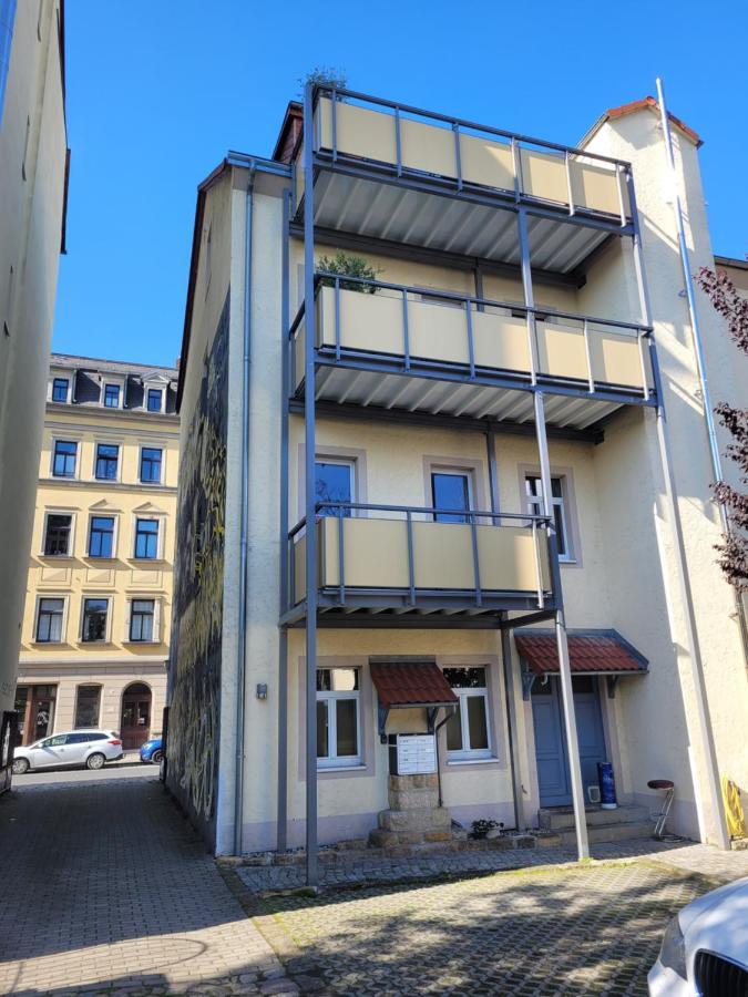 Ferienwohnung Oder Studio Dresden-Neustadt Inkl Parkplatz Mit Balkon Oder Terrasse المظهر الخارجي الصورة