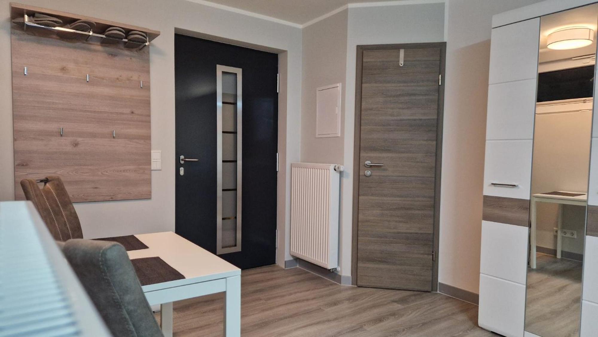 Ferienwohnung Oder Studio Dresden-Neustadt Inkl Parkplatz Mit Balkon Oder Terrasse الغرفة الصورة