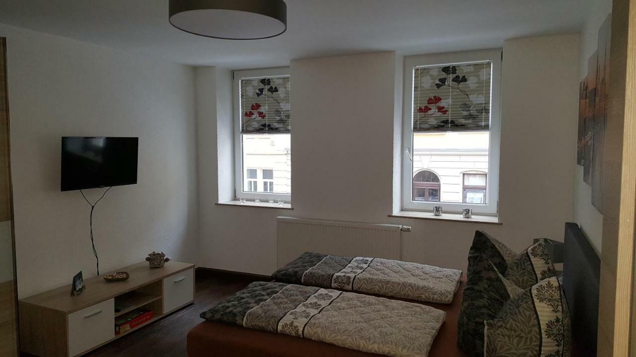 Ferienwohnung Oder Studio Dresden-Neustadt Inkl Parkplatz Mit Balkon Oder Terrasse المظهر الخارجي الصورة